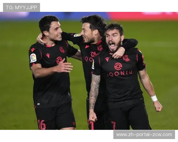 皇马4-1大胜皇家社会豪取联赛八连胜，维尼修斯点球梅开二度